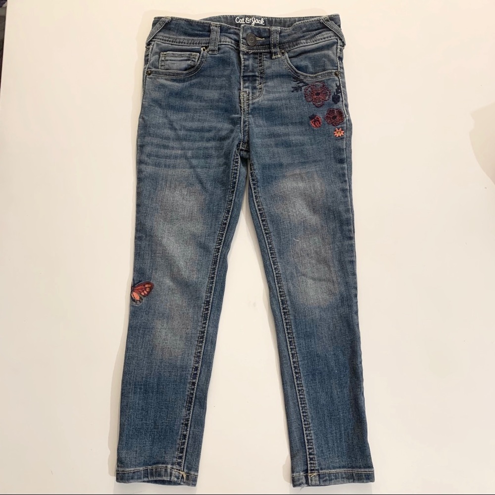 Cat and jack embroidered jeans sz 5